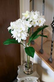 Hawaiian Frangipani Flower Arrangement In Glass Vase With Faux Water Japanese Fl Flower Arrangements Tropical Floral Arrangements Diy Silk Flower Arrangements