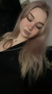 New hair and fresh lashes 😌