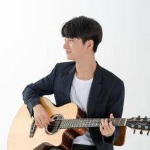 So nah, egal, wie weit entfernt. Sungha Jung Nothing Else Matters Lyrics Deutsch Translateasy