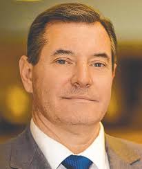 LEADING WITH VISION AND INSPIRATION