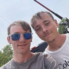 Anyone trying to teach me pc rust? I got about 500 hours in console