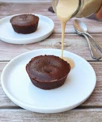 Fondant Au Chocolat Au Coeur Coulant Vegan Perle En Sucre Creme Anglaise Sans Oeuf Fondant Au Chocolat Recette Fondant Au Chocolat