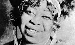 Viola davis, in heavy makeup, embodies the performer as she gyrates, but that's not davis' voice emanating from her own mouth. All They Want Is My Voice The Real Story Of Mother Of The Blues Ma Rainey Blues The Guardian