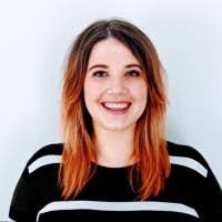 Naomi Betts's Instagram, Twitter & Facebook