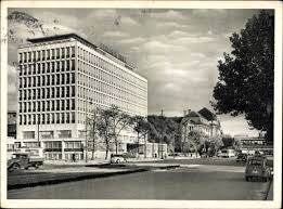 They typically differ in their legal form and the ownership. Ansichtskarte Postkarte Berlin Charlottenburg Akpool De