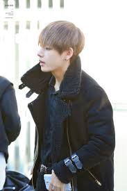 صور 141225 بانقتان قبل و بعد الأداء في ام كاونت داون Taehyung Kim Kim Taehyung