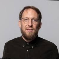 200+ perfiles de «Dani Schroeder»