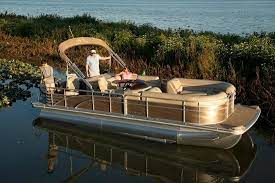 Our team will bring the watercraft to the launch and dock it for you. Certified Bennington Pontoon Repairs Service Sales And Rentals Picture Of Lake Blue Ridge Marina Tripadvisor