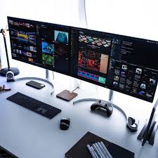 Best monitors for a dual setup. Minimal Setup Desk Inspiration On Instagram Two Monitors Vs One Monitor What Do You Prefer I Computer Desk Setup Cool Office Desk Desk Inspiration