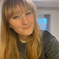 Maria Betts's Instagram, Twitter & Facebook