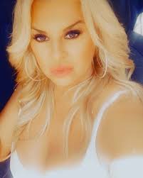 Sandra Johnson McCovy (@sj1ofakind) • Instagram photos and videos