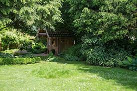 Vor allem in großen städten entstanden so immer mehr dachgärten. Gestaltungstipps Fur Grosse Garten Mein Schoner Garten