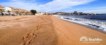 Frejus beach provides 2kms of golden sand, stretching down to the lovely marina. Beach De Frejus Frejus Var France Beachrex Com