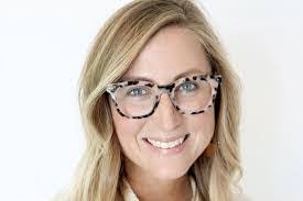 Lisa Lacava's Instagram, Twitter & Facebook