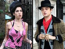 Pete doherty et amy winehouse, à londres, le 14 mai 2008. Amy Winehouse S Dad Doesn T Approve Of Pete Doherty People Com