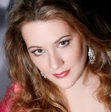 Melissa Ludlum's Instagram, Twitter & Facebook