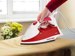 Black+decker brings simplicity and style back to ironing with the classic steam iron. Black Decker 1450w Power Steam Iron 2 Years Warranty Red X750r B5 Buy Best Price In Uae Dubai Abu Dhabi Sharjah