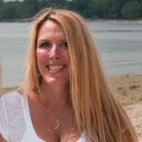 20+ "Laura Redding" profiles