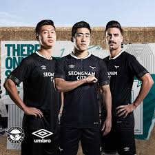Desain kaos bola futsal code nation tampil gahar. Seperti Apa Desain Jersey Sepak Bola Terbaik Yang Pernah Kamu Lihat Quora