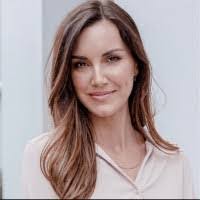 Jessica Munro's Instagram, Twitter & Facebook