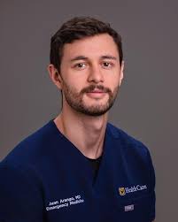 Join us today for Dr. Danielle Yantis's Grand Rounds presentation entitled  “Reflections.” We're excited to learn from your retrospective!