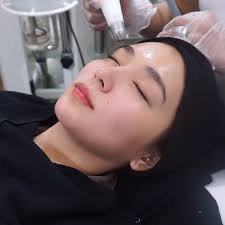 Skin botox is, more or less, instant glass skin — no magical serums or multistep routines needed. Aivee Glass Facial The Aivee Group