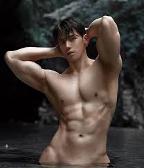 白い美肌のセクシーイケメン | イケメンファンの部屋