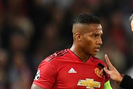 Tono maravilla) was born in nueva loja, sucumbios, ecuador. After A Decade Of Tireless Service Antonio Valencia Is Finally Slowing Down The Busby Babe