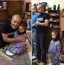 نشرت المذيعة أسما شريف منير صورة، عبر حسابها الرسمي بموقع إنستجرام، ظهرت فيها بملابس أنيقة وترتدي برنيطة، ونالت الصورة إعجاب متابعيها. ÙÙŠ Ø¹ÙŠØ¯ Ù…ÙŠÙ„Ø§Ø¯Ù‡ ØªØ¹Ø±Ù Ø¹Ù„Ù‰ Ø£Ø¨Ù†Ø§Ø¡ ÙˆØ£Ø­ÙØ§Ø¯ Ø´Ø±ÙŠÙ Ù…Ù†ÙŠØ±