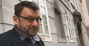 Července 1973 v ostravě, kde v současnosti žije. Poslanec Volny Vystupuje Z Okamurovy Spd Vadi Mu Ze Jsou V Hnuti Neonaciste Rasiste A Nasilnici Irozhlas Spolehlive Zpravy
