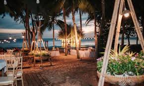 Khu cắm trại cao cấp Hola Beach Eco Glamping (Hola Beach - Beach Club and  Eco Glamping Resort) Phan Thiết, Việt Nam: Agoda.com có giá rẻ nhất