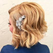 Während im mittelalter kurze haare bei männern auf einen niederen stand hindeuten konnten, sind sie heute eher ausdruck von angepasstsein, sorgfalt und gründlichkeit. Die Schonsten Brautfrisuren Fur Kurze Haare
