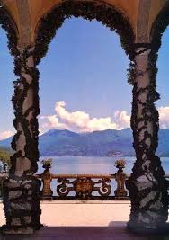 Tumblr P71tlps6mp1shmy7to1 500 Jpg 423 600 Lake Como Italy Como Italy Beautiful Places