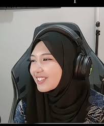 Evelyn and Alyssa Msa