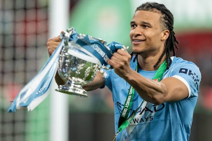 Afscheid bij Manchester City nadert, maar Nathan Aké vertrekt niet met lege handen: 'Mooi om zo af te sluiten' | Sport | AD.nl