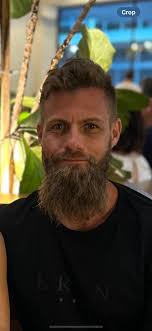 Editors please give me six pack and some muscle