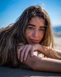 Maria Ferreira's Instagram, Twitter & Facebook