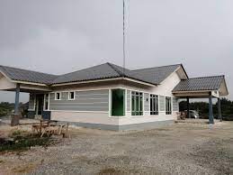 Bumbung atap jenis curam adalah yang terbaik digunapakai di malaysia yang selalu menerima hujan yang banyak. Jangan Guna Slab Konkrit Tapi Tukang Rumah Kongsi Tips Pilih Bumbung Rumah Terbaik Agar Tak Menyesal Nanti