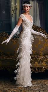 These Incredible Wedding Gowns Will Bring Out Your Inner Flapper Girl Nel 2020 Abiti Da Sposa Glamour Abiti Di Matrimonio Vintage Abiti Da Sposa