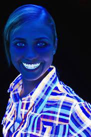 16 Things That Glow Under Black Or Ultraviolet Light Ultraviolet Light Black Light Ultra Violet