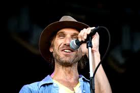 Todd Snider là ai và điều gì dẫn đến việc anh ta bị bắt? Giải thích vụ án tấn công