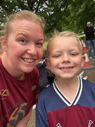 Holly Mills is fundraising for Macmillan Cancer Support