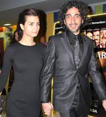 Gece kulübü sahibi umut evirgen ve sevgilisi tuba büyüküstün fransa'da tatile çıktı. Tuba Buyukustun Un Sevgilisi Umut Evirgen Eski Ask Sami Saydan A Benzetildi Son Dakika Magazin