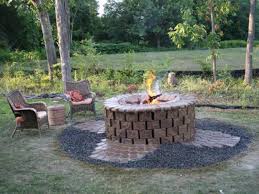 But the design of this one appears to be another really easy one. Brick Fire Pit Design Ideas Hgtv