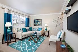 Decorating a rental property is a lot different than decorating your own home. Rental Apartment Decorating Ideas On Abudget Savillefurniture
