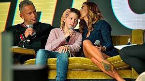 A fitneszguru autójábal posztolt, és elmondta, orvoshoz viszi. Ismet Ismet Tamadjak Meg Norbi Fia Schobert