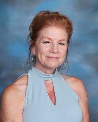 Karen Egelhoff's Instagram, Twitter & Facebook