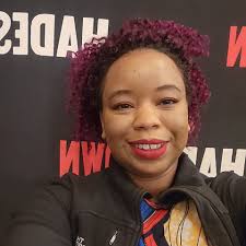 NOT the way Tony looks at Stevie looking at the new wraps 😂