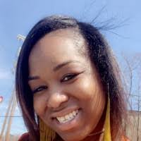 Dominique Sanderson's Instagram, Twitter & Facebook