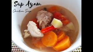 Siapkan mangkuk, isi dengan potongan ayam, ati dan ampela, irisan sosis solo,irisan telur pindang. Sup Ayam Simple Dan Mudah Cooking Withmarcie Youtube